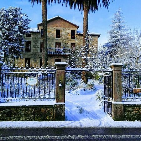 B&B El Jardin De Aes Puente Viesgo Dış mekan fotoğraf