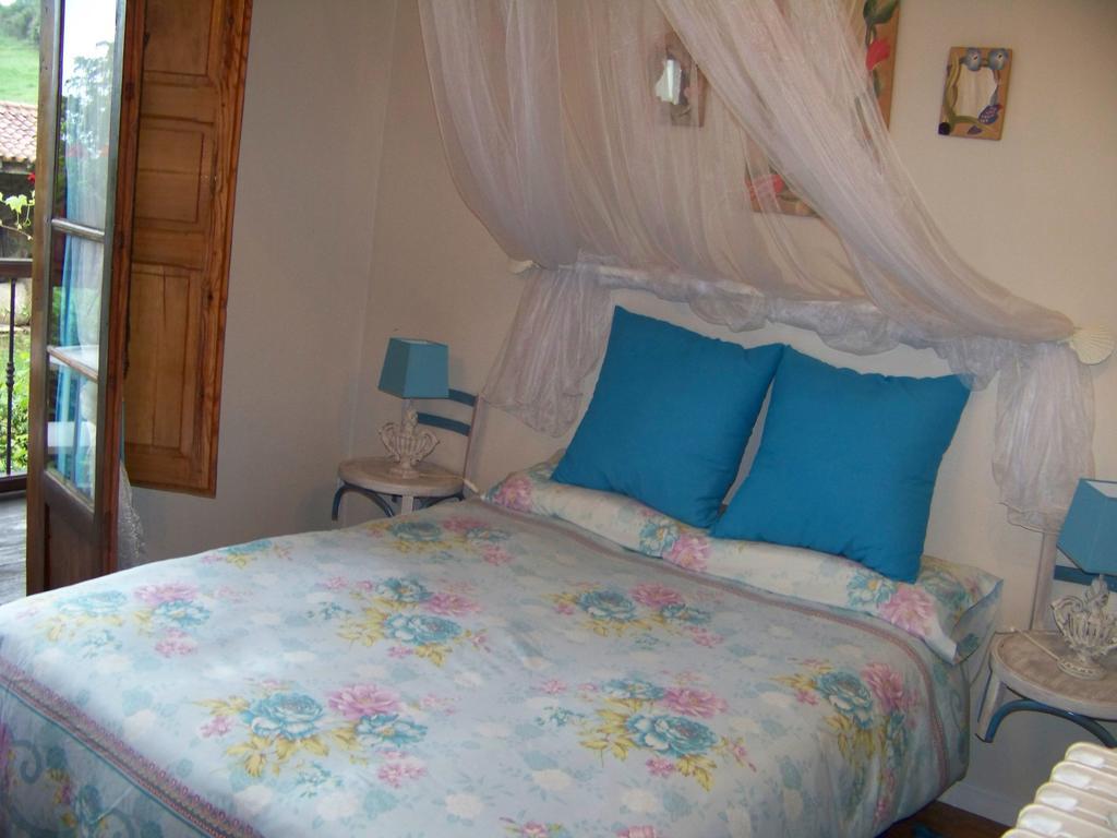 B&B El Jardin De Aes Puente Viesgo Dış mekan fotoğraf