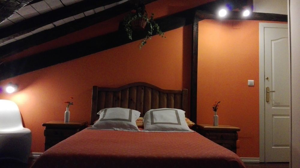 B&B El Jardin De Aes Puente Viesgo Dış mekan fotoğraf